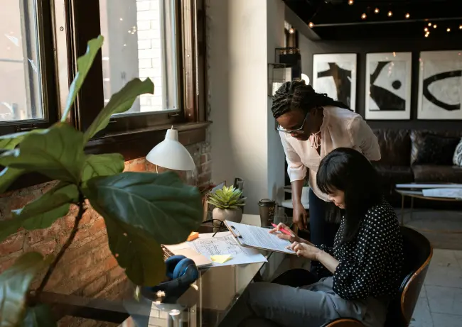 Business owner consulting The Columbian for marketing